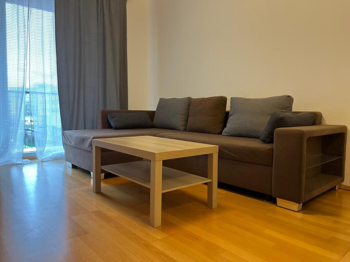 Apartment Hurka - 15 Min Do Centra, Garaz Prag